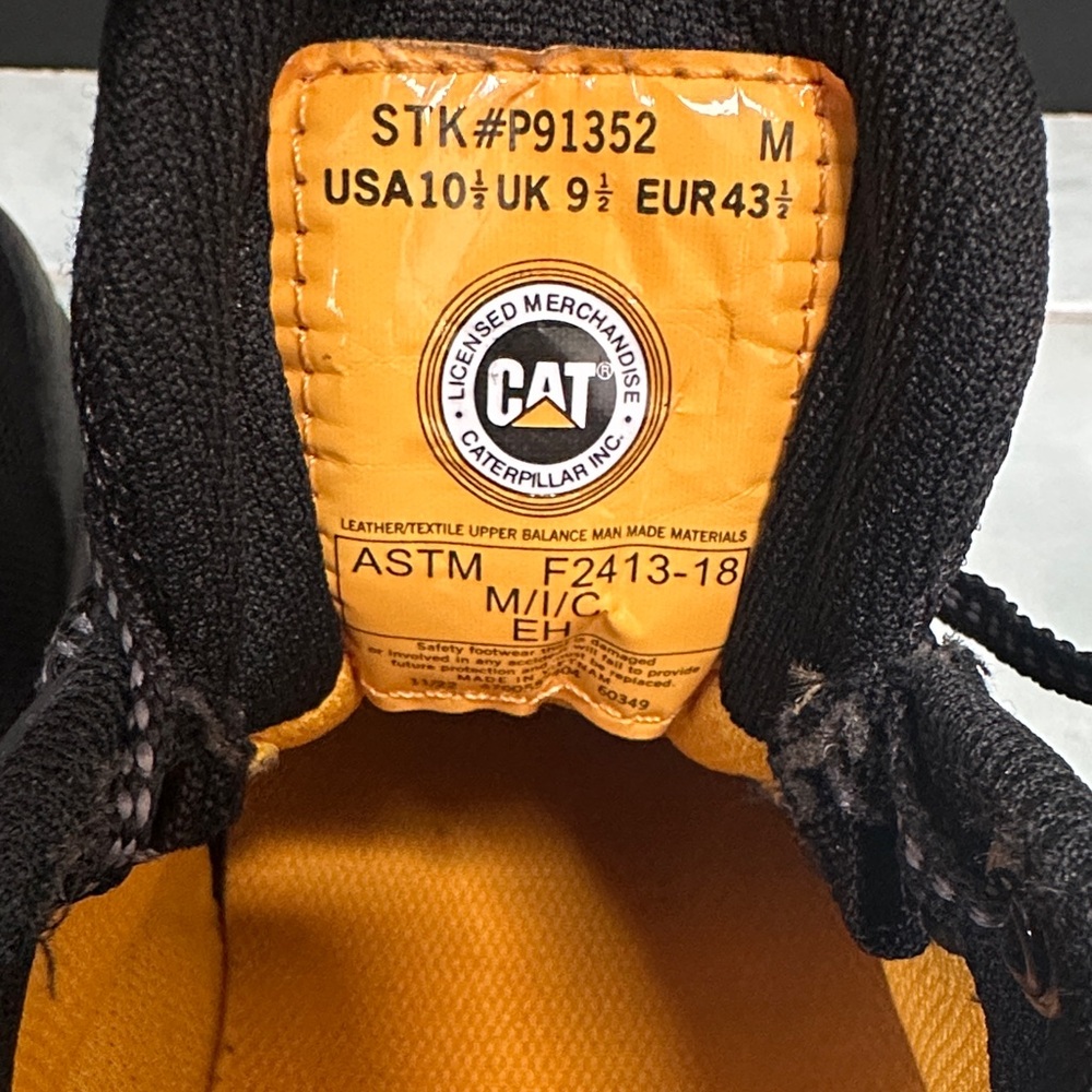 Caterpillar Black and Yellow Composite Toe - Picture 3 of 7